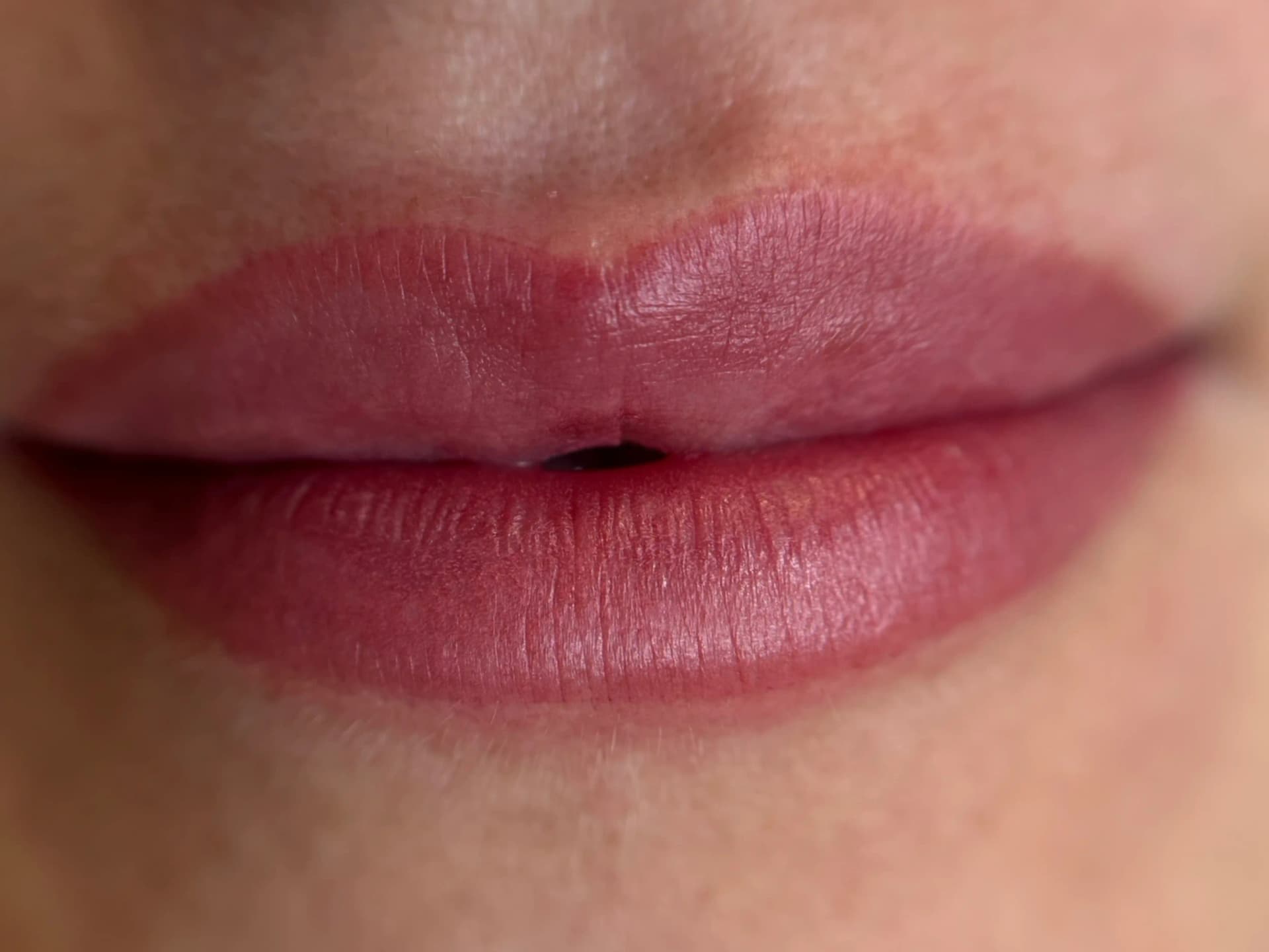 Lipstick Effekt München – Intensive Lippenpigmentierung bei EFARÉ Aesthetics